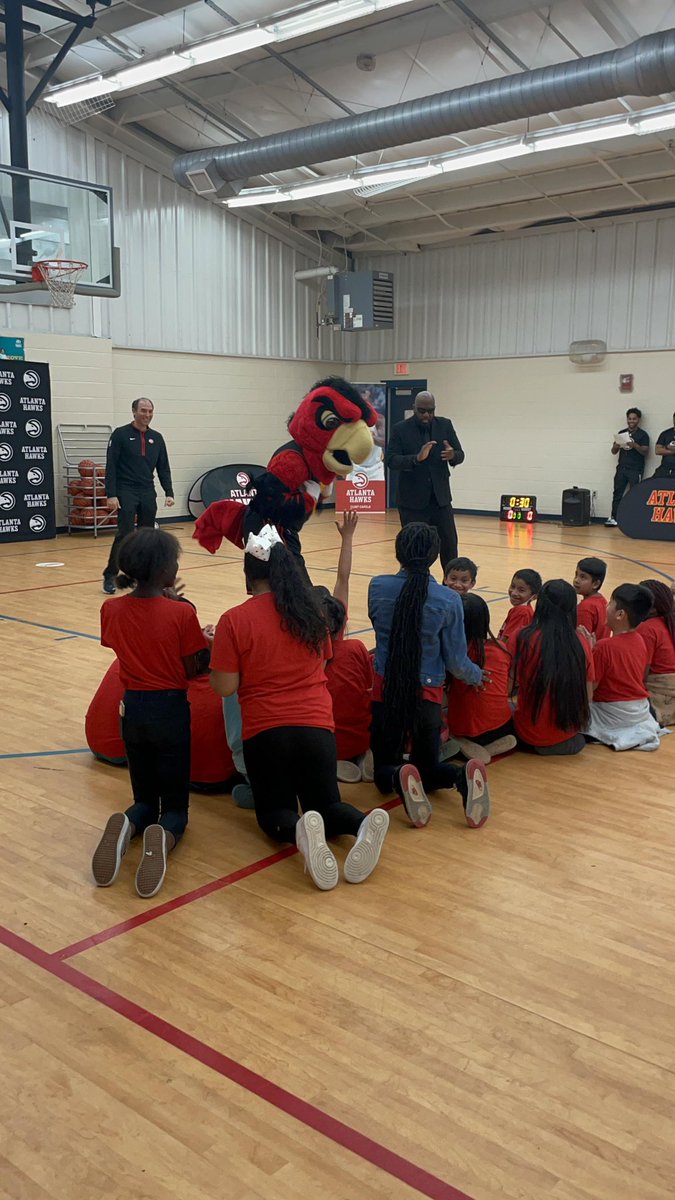 StoneMillSchool's tweet photo. Thank You To The Atlanta Hawks &amp; Scanna Energy For Sponsoring Our Homework Center After School Program &amp; Surprising Our Stone Mill Scholars On Yesterday, They Were So Excited! #Stallions All IN https://t.co/CVk00AiisE