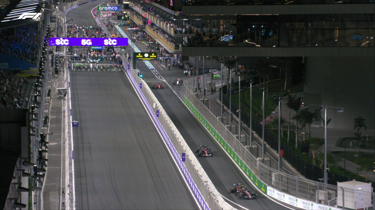 RPFormulaOne's tweet photo. The pit lane opens... 

Let's go! 🙌

#SaudiArabianGP #F1 https://t.co/ip0bU3Honq