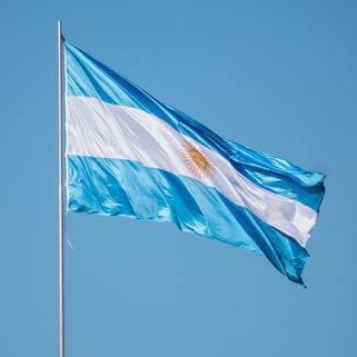 choquei's tweet photo. 🚨MUNDO: Mãe recebe ajuda do governo argentino para identificar os filhos gêmeos: “Não sei qual é qual” https://t.co/0UYYLHWEAC