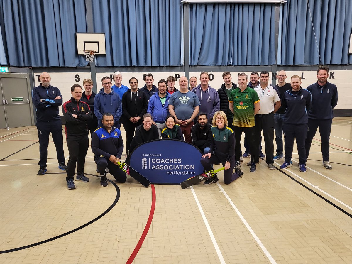 herts_CA's tweet photo. Another end to a great foundation course. Well done everyone, great effort. @icoachcricket @hertscricket https://t.co/PyL0DqtxOZ