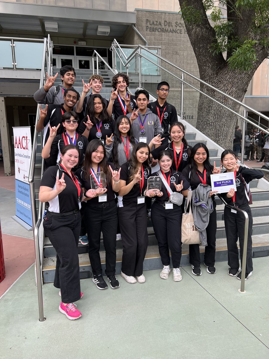 valenciahighmsa's tweet photo. A small group of students competed in the St.Francis competition at CSUN. They were 1st place overall in the large school division. Thank you to the AACI and St. Francis high school for making this happen. We are so proud of our students and we cannot wait to attend nationals. https://t.co/hebLnYWh2O