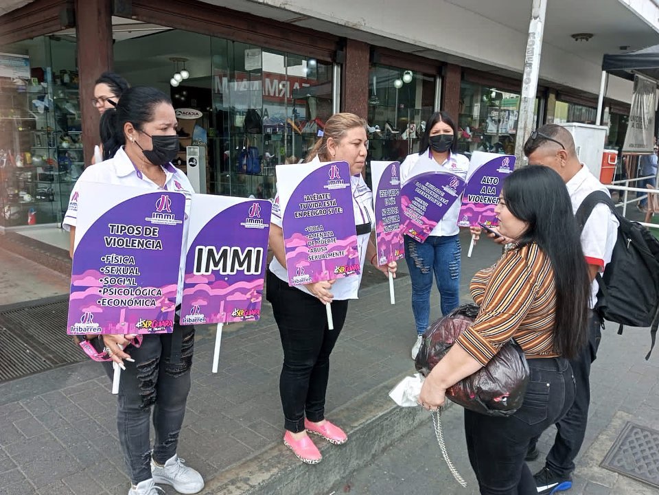 GBPConcepcion's tweet photo. #19Mar 🪧🙋🏻‍♀️💜 Con el propósito de seguir fortaleciendo el sistema de prevención y atención a las mujeres víctimas de violencia, el alcalde Luis Jonás Reyes a través del Instituto Municipal de la Mujer e Igualdad de Género (IMMI)
#SerGuaroMeEncanta
#JuntosVamosPorMas https://t.co/09tnKyUSXC