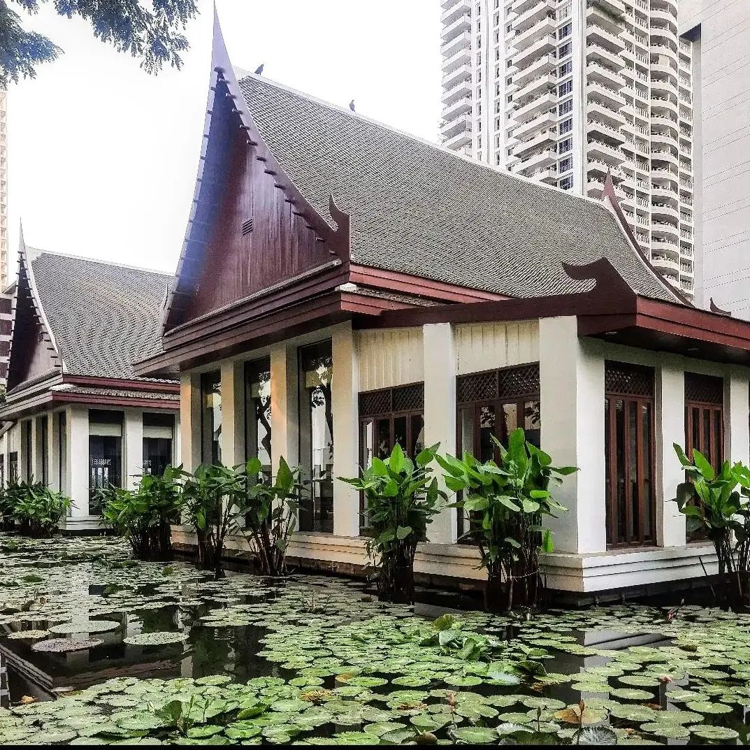filmystic's tweet photo. The Sukhothai Bangkok – Urban paradise in the City of Angels.

#thailand🇹🇭 #thailandtravel #unseenthailand #instantpic #picoftheday 

See this Instagram post by chomphol.inbkk https://t.co/Mzfs3wsJsx https://t.co/UAn4BG4mbS