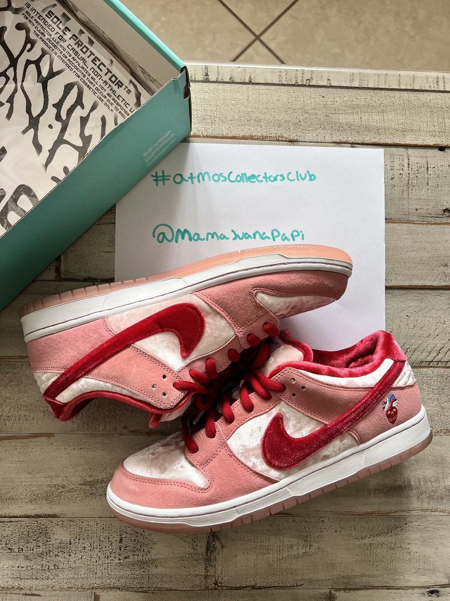 mamajuanapapi's tweet photo. @atmos_usa 1. Nike SB collab
2. Jordan 4 collab
3. Most recent pickup
4. Complete skateboard

Size 9.5M
#atmoscollectorsclub 
#atmosweb 

Bless a real collector 🔥 https://t.co/qYgI289eq8