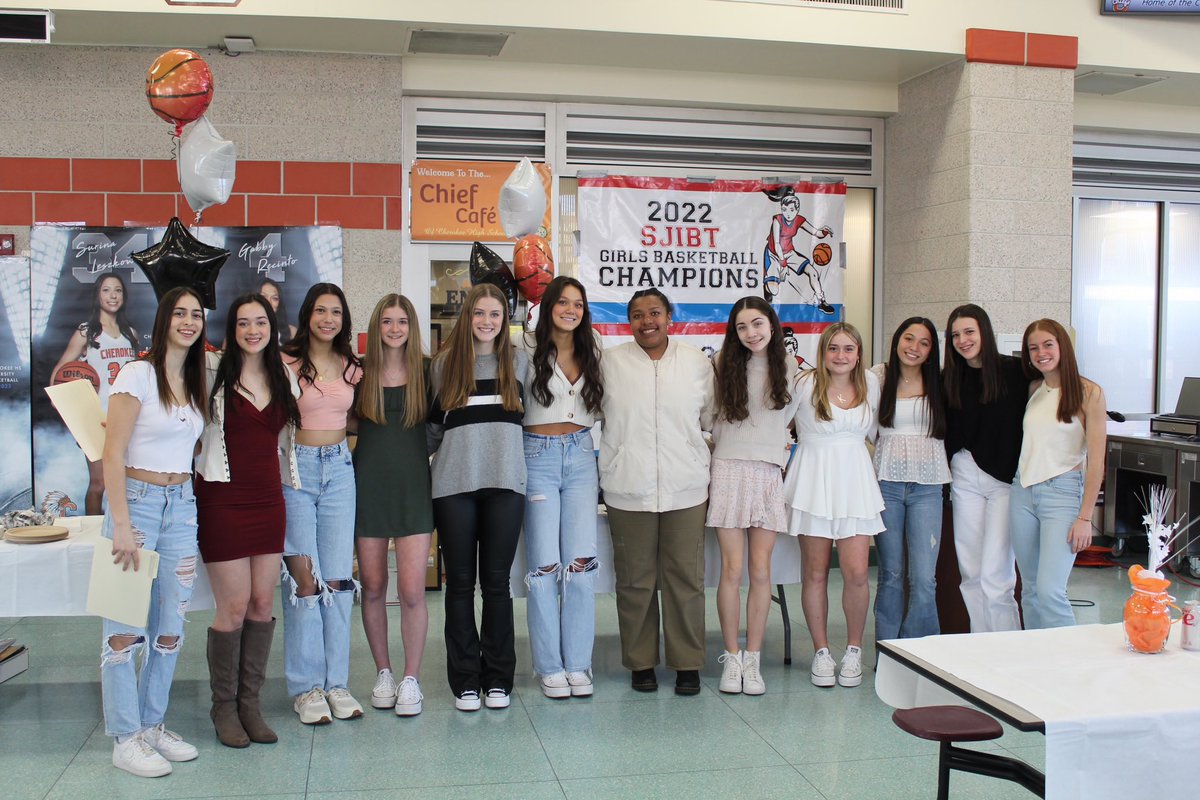 LadyChiefsBskt's tweet photo. Our 2022-2023 Lady Chief’s season banquet! Thank you to our amazing parents for all you did to make this celebration so special. Seniors: Your impact will live in this program forever. To say, “We’ll miss you,” is an understatement. Once a Chief, Always a Chief🏀🧡 https://t.co/ms33nGmRNX
