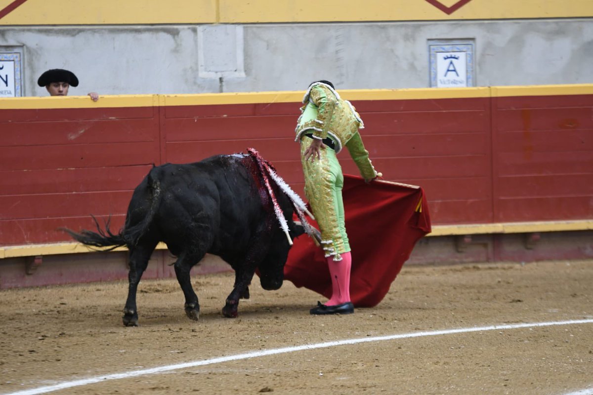 CopaChenel's tweet photo. 📸 Avance Moralzarzal, Cuarta  clasificatoria de la Copa Chenel 

1️⃣ Ovación con saludos para @FilibertoMtnez en el primero de Mollalta, con el que apenas tuvo opciones. https://t.co/jgZr9jDWei