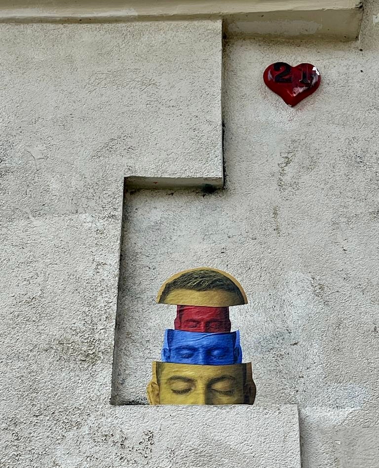 TheHorsfall's tweet image. Random street art captured while walking in Montmartre in Paris by one of our team.⁠
⁠
Join us for our Festival of Randomness⁠
25th March, 12-3pm⁠, Cutting Room Square⁠, Ancoats⁠, M4 6BF⁠
⁠
#Random #RandomArt #RandomObjects #MCREvent #TheFutureIsOursFestival #Ancoats