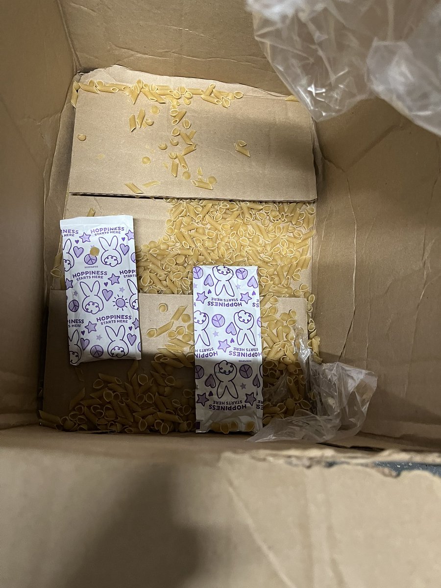 Kasp09's tweet photo. @target @AskTarget received my target package today. Heavy products and light products in the same box, and many items damaged. This is now the second time I’ve received Target deliveries like this. Target, please refund. https://t.co/D5a5FlVWOz