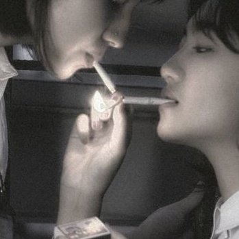 seninle içilen sigaranın ciğerlere iyi gelme ihtimali bile var.