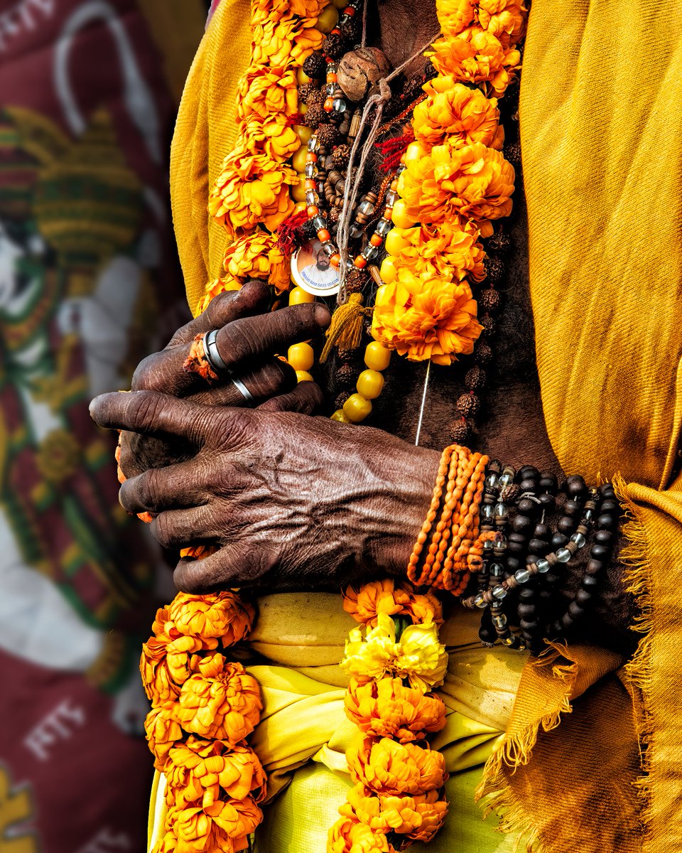 crostwicksnaps's tweet photo. On the Ganges,Kumbh, Allahabad

#India #Nagasadhu #Sadhu #Allahabad #UttarPradesh #KumbhMela
#PeopleofIndia #Ganges #travel
#nikond750 #travelphotography #streetphotography #photography #holyman #sadhusofindia
#indiapictures #indianphotos #travelindia #indiastreetphotography https://t.co/VSlTr78AB3