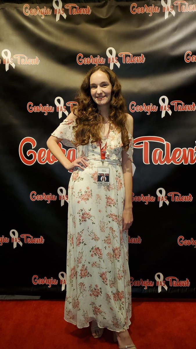 ashleycarson22's tweet photo. Thank you for having me last night, @georgiahastalent ! It was a blast and I’m so thankful to have been a part along side so many incredible artists! ❤️ https://t.co/6OVQjZy8ok