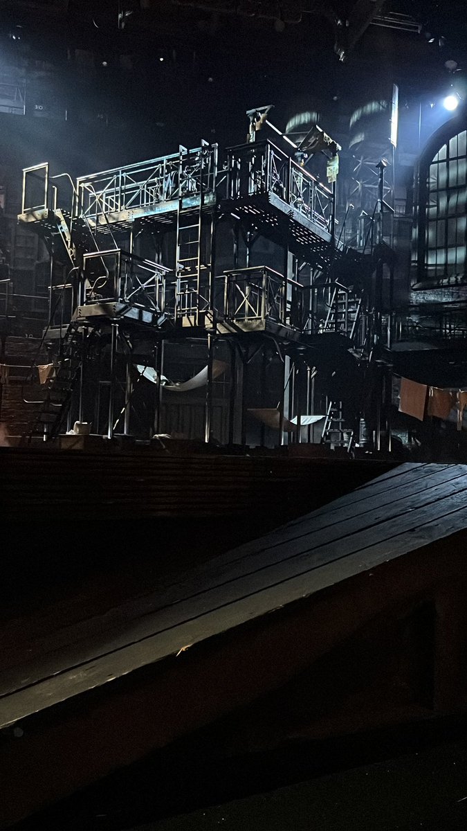 JustPlainMeNow's tweet photo. Back for my second viewing of @newsies_uk #excited to see such a talented cast again. Hope I get to grab a pape’s this time https://t.co/BQMvmGegKL