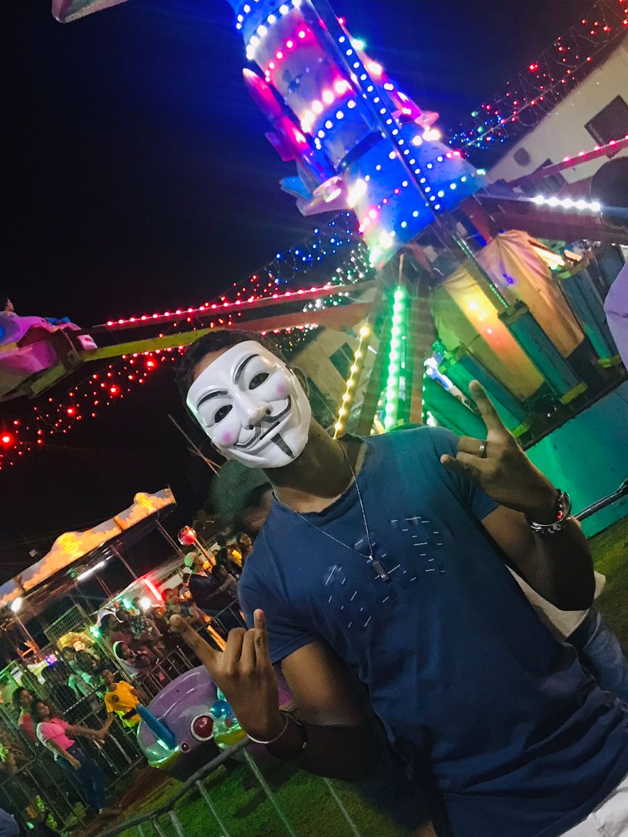 itz_abilashrio_'s tweet image. 𝗛𝗲𝗹𝗹𝗼𝘄 🖤🥀
🤏🏻𝗜’𝗺 𝗯𝗼𝗿𝗻 𝘁𝗼 𝗲𝘅𝗽𝗿𝗲𝘀𝘀, 𝗻𝗼𝘁 𝘁𝗼 𝗶𝗺𝗽𝗿𝗲𝘀𝘀 ❤😍🍒🤘🏻
Abi Abilash Abi Reo 
📸𝗖𝗿𝗲𝗱𝗶𝘁 𝘁𝗼 𝗿𝗲𝘀𝗽𝗲𝗰𝘁𝗶𝘃𝗲 𝗼𝘄𝗻𝗲𝗿
Jana Jana  

#carnival2023 
#Nawalapitiya 
#Nawalapitiyacentralcollege 
#photooftheday 
#chillwithfriends