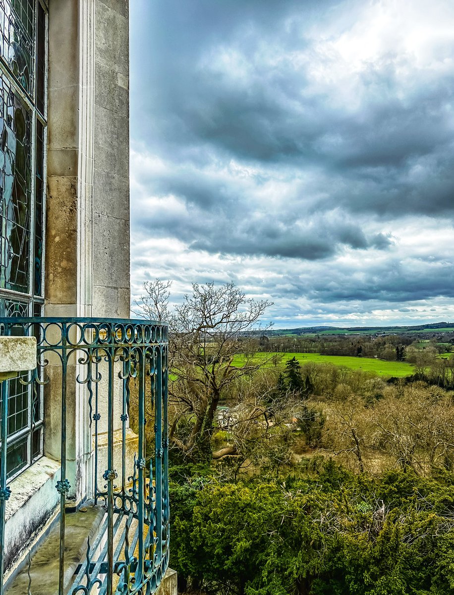gemmak500's tweet photo. A day at Clivden.
#clivden #clivdenhouse #gardebs #jellico #architecture #astor #ladyastor #berkshire #maidenhead #hotel #nt #nationaltrust #thanes #river #riverthames #charlesbarry #countrymanor #buckinghamshire #aonb #chilterns https://t.co/PyvX5YyX3l