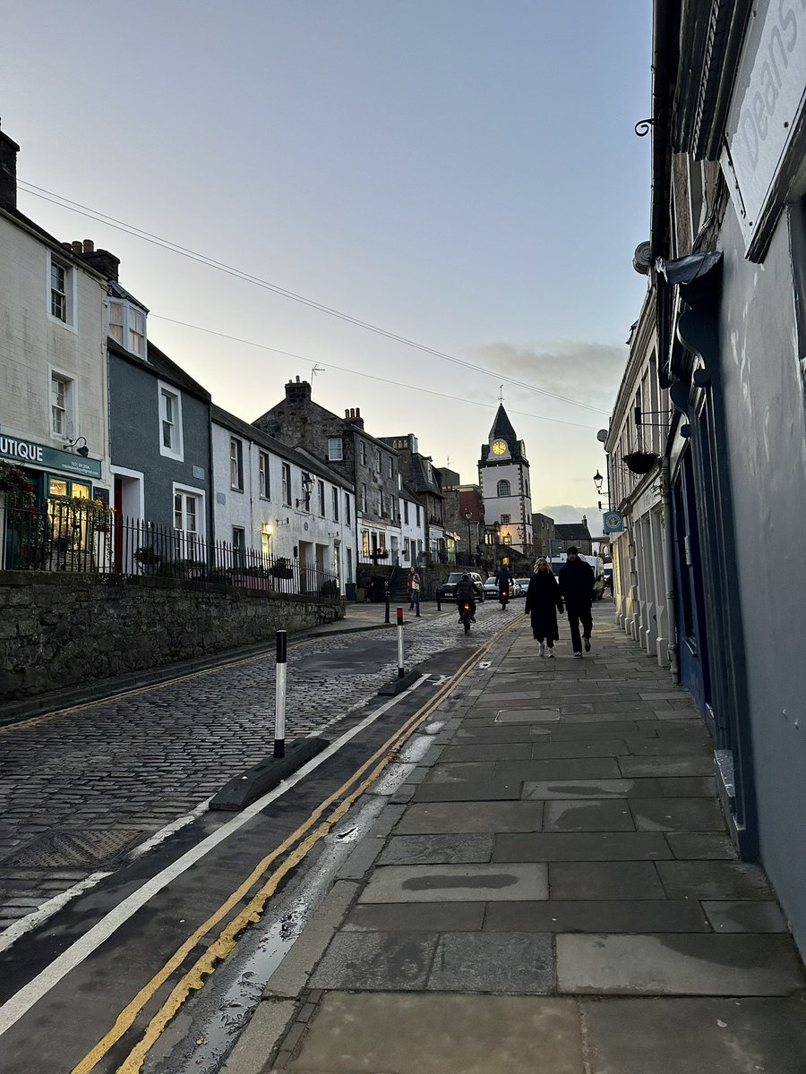 arsa3idi's tweet photo. Queensferry, Scotland 🏴󠁧󠁢󠁳󠁣󠁴󠁿 https://t.co/k7E7z4CsTa
