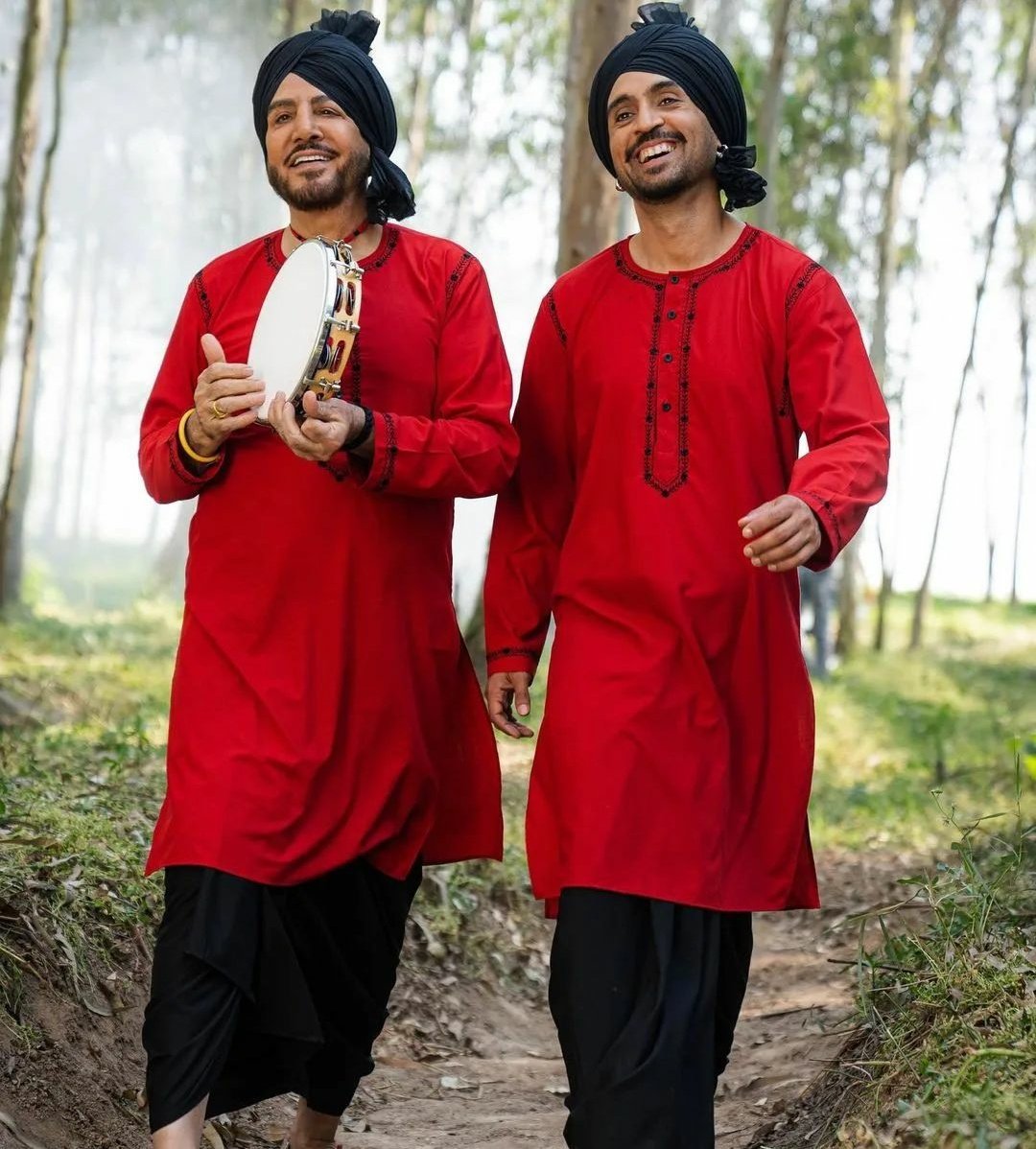 monitasharmaa's tweet photo. A collaboration worth waiting for! #DiljitDosanjh and #GurdasMaan coming together to recreate the magical #Chhalla ❤️@diljitdosanjh https://t.co/Y6HF3gG0hb