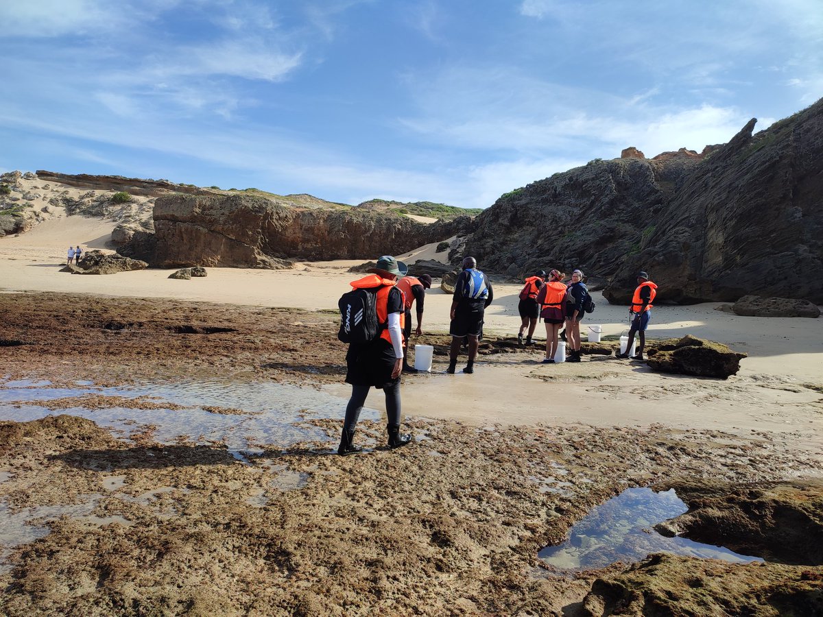 Day 1 of 7: The <a href="/ImiseeProject/">IMIsEE Project</a> from <a href="/NRF_SAIAB/">SAIAB</a> started the week long field work with mussel collection at Kenton On Sea.

The weather did not disappoint🌊🌊🌊🌊🌊💙💙🥰🥰🥰