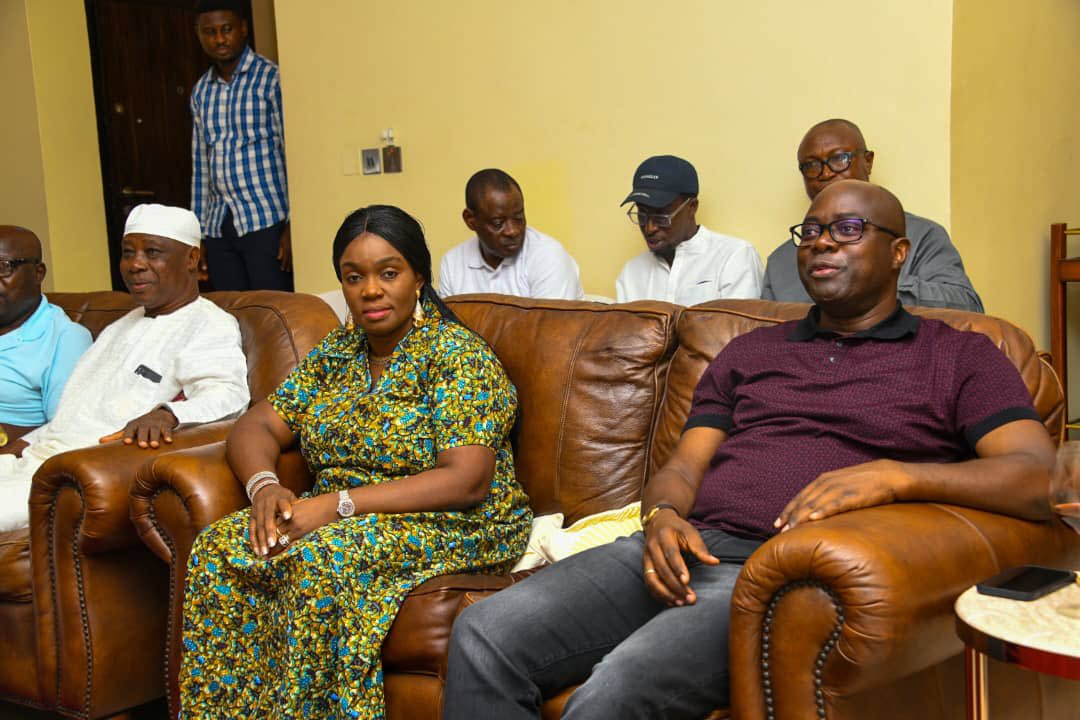 FirstLadyOyo's tweet image. Congratulations to my darling husband @seyiamakinde for his victory in the just concluded gubernatorial election in Oyo State. I thank God for giving him another opportunity to serve the people of Oyo state. To God alone be all the glory and honour.