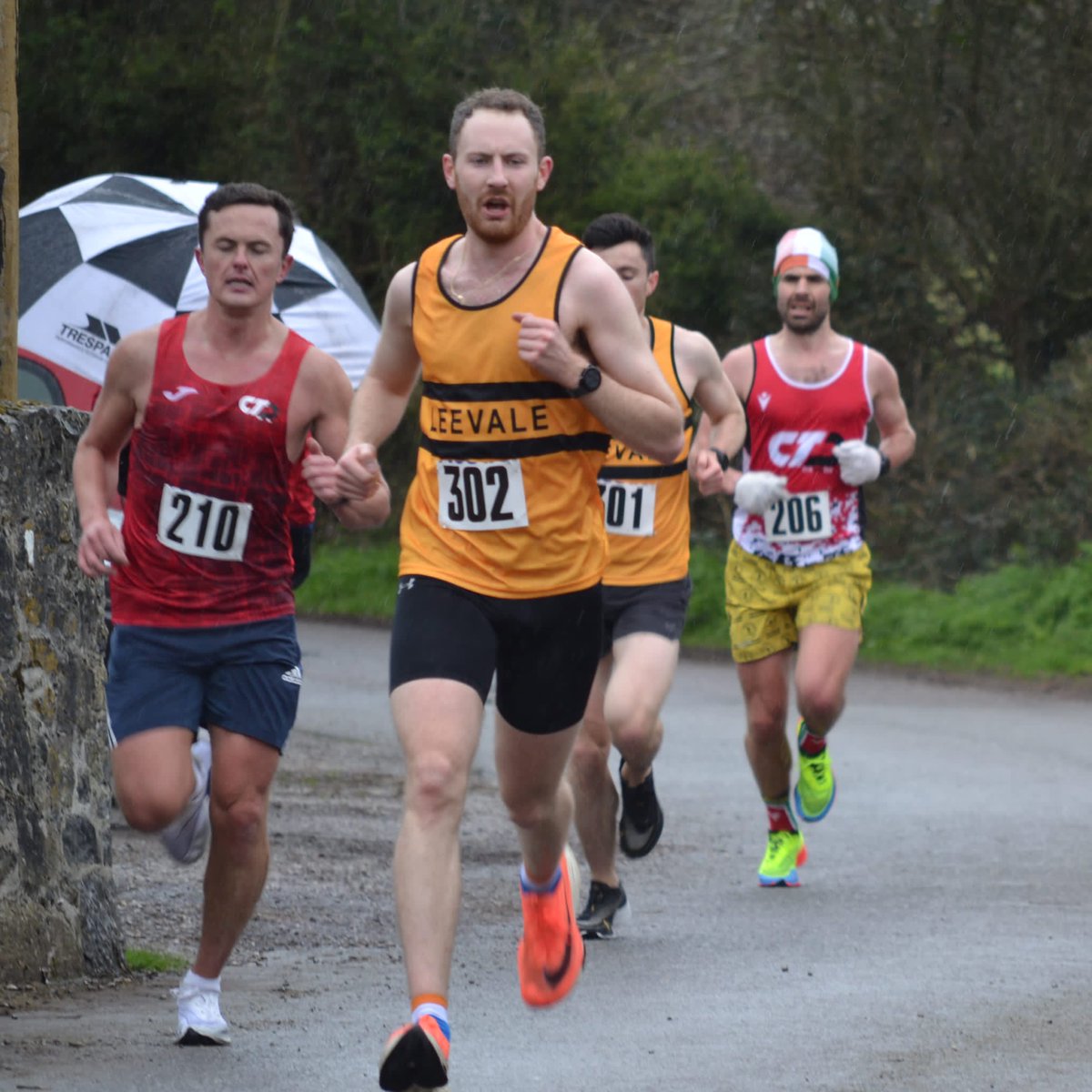 CorkTrackClub's tweet photo. Today the Cork County Road Champs saw men’s team chasing victory. Great runs by all with Anthony Mannix leading the charge in 2nd overall! Roll on national road relays, proud day for club and coach @ianjosullivan @Athletics_MTU https://t.co/3x2RBe0JjB