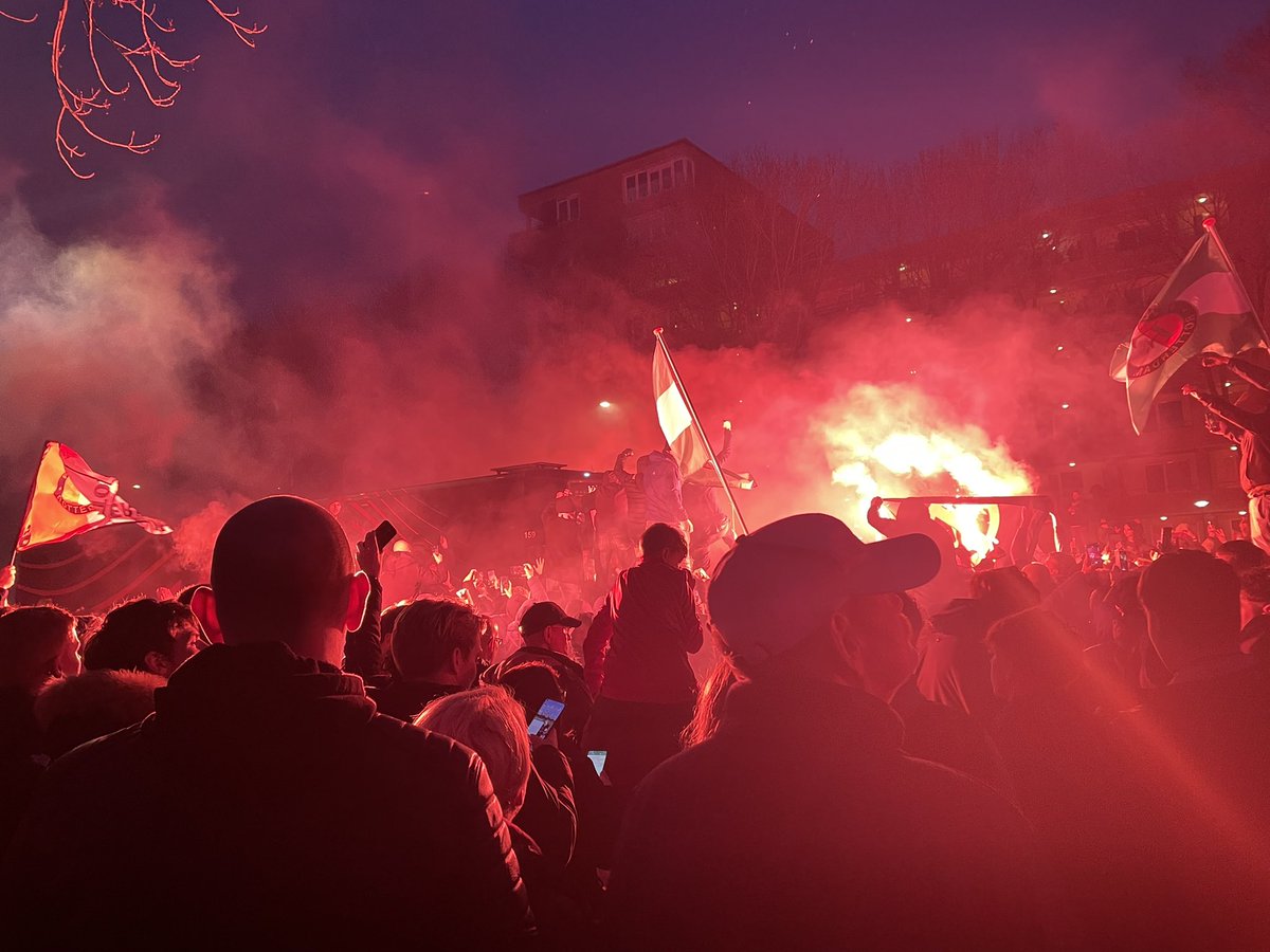 LS1908's tweet image. JAAAAA