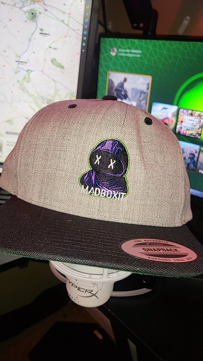 madboxit's tweet photo. I'm quite surprised how much detail was done with the merch.... This is wicked sick. Meets the standards of the Box Community. #deadfam #BoxClub #twitch https://t.co/nW5OlhhHhF
