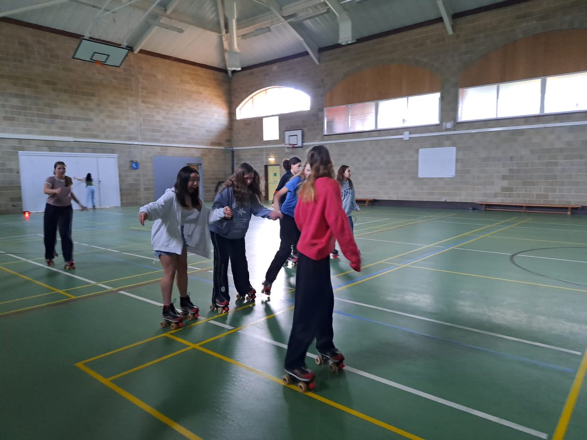 SG_AEast's tweet photo. Roller disco pictures ⁦@SherborneGirls⁩ https://t.co/zv6YmZKh3g