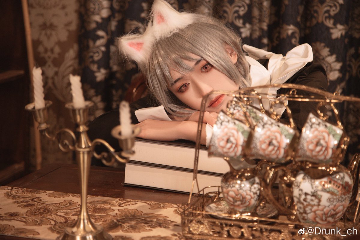 CDHuntersFacts's tweet photo. Lengsa has shared 9 photos from his catgirl maid photoshoot. 

3 out of Hangzhou’s 6 players have done crossdressing cosplays (Guxue, Shy, Lengsa). https://t.co/rpSu9vwYVS
