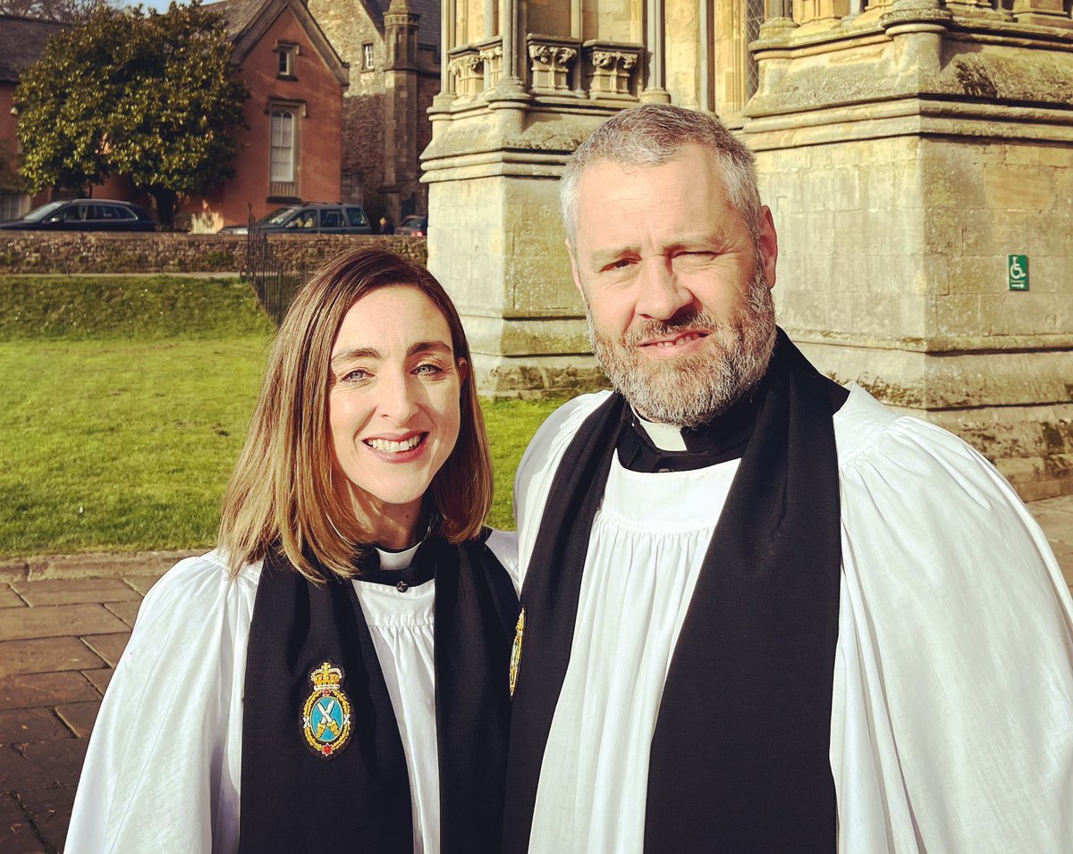 Excited joint chaplains to the new #HighSheriff of #Somerset! We look forward to supporting Robbie this year 🙏. Fab words by +Michael who spoke about the integrity of Thomas More with a challenge to champion the voiceless & stand on the side of the marginalised. @BathWells