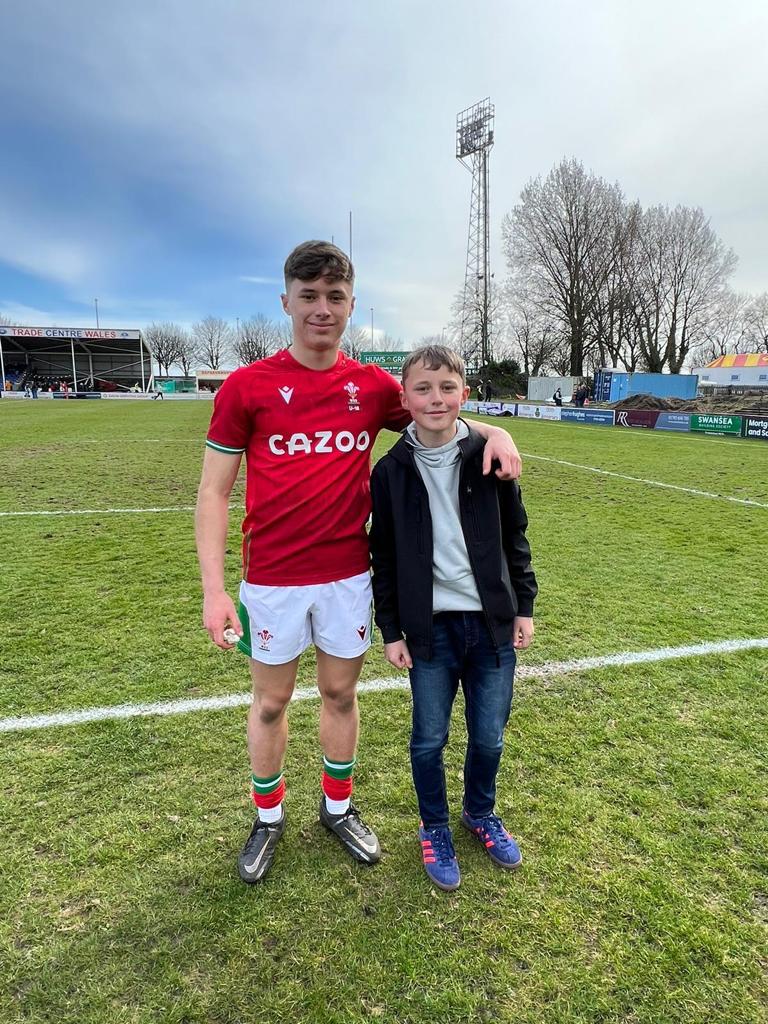 Habs Mon Sport (@habsmonsport) on Twitter photo Congratulations, Jack. First cap in <a href="/WelshRugbyUnion/">Welsh Rugby Union 🏴</a> u18s victory against Scotland. Bad luck for Oli, who had to withdraw from the team due to injury. Congratulations, Jack. First cap in <a href="/WelshRugbyUnion/">Welsh Rugby Union 🏴</a> u18s victory against Scotland. Bad luck for Oli, who had to withdraw from the team due to injury.