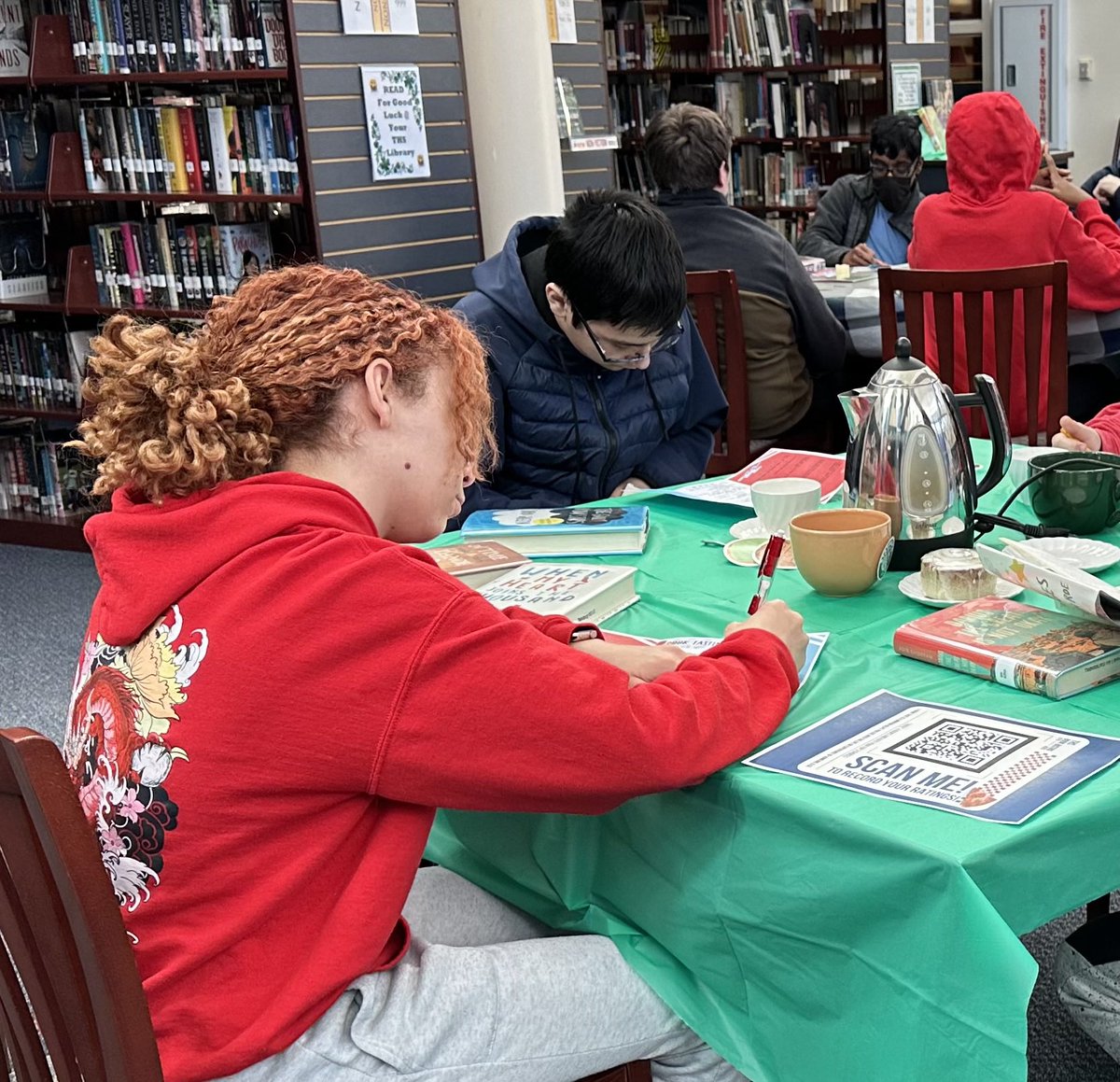THSmediamaven's tweet photo. Ms. Mitchell &amp; Mr. Dianetti’s Grade 10 LA classes visit the THS Book Bistro aka Media Center for a “Book Tasting” hosted by “Chef” DiMatteo! Students will work a “latte” on research papers while “espresso” themselves using choice novels and online resources! #TCSDProud https://t.co/CvOTVBgAbO