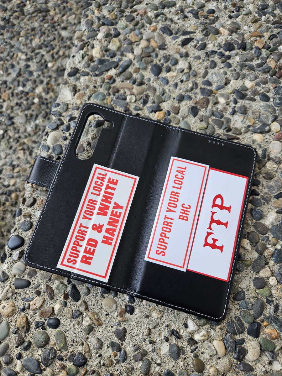 Crypto_ColinBro's tweet photo. Cell phone anti theft device lol https://t.co/6IFfdLeRXA