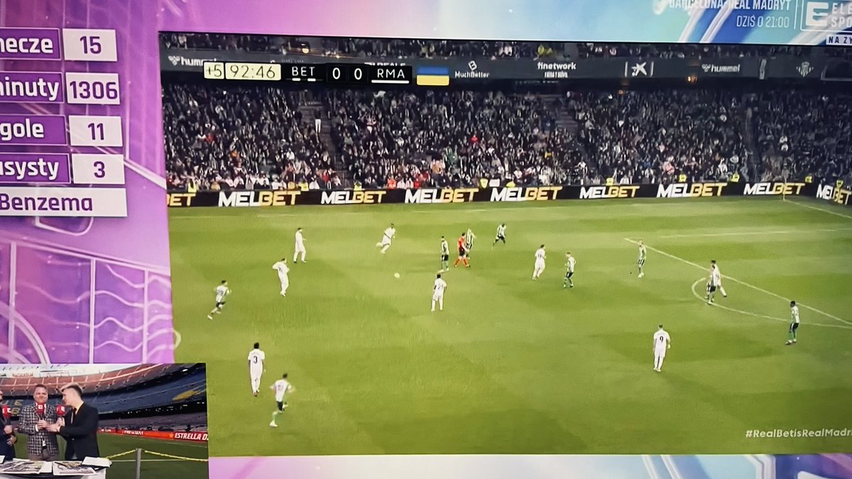 Uff, gorąca atmosfera na stadio Olimpico, chwila przerwy, a gorąco też będzie w Barcelonie od 20:55 na naszej antenie <a href="/ELEVENSPORTSPL/">ELEVEN SPORTS PL</a>. Nasze studio do El Clasico cały czas mocno pracuje i zachęcam do oglądania! #włoskarobota #lazabawa