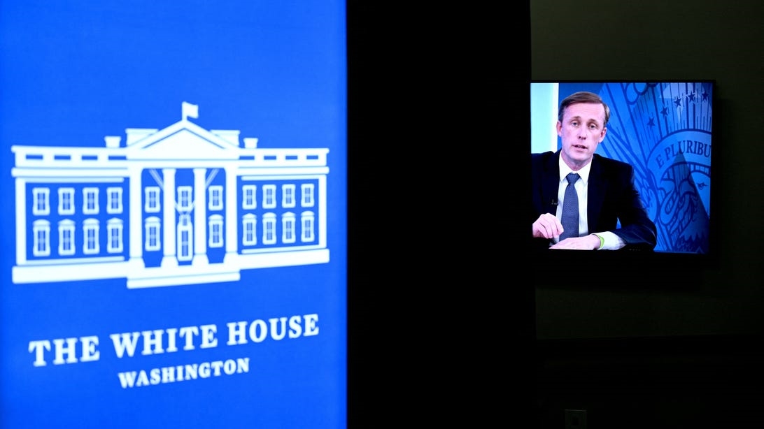 Long_Shot_Ads's tweet photo. US Government Is Expanding Remote Work, Raising Pay To Attract Tech Employees - CNET: #ai #deeplearning #iot mt: @MikeQuindazzi https://t.co/Sre6EmA9Q0 https://t.co/0Hk0nfAIFI