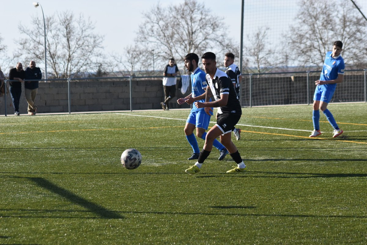 USCFbase's tweet photo. 🏁 Final:

Derrota del filial en el Ángel Pérez Huerta ante el Villaralbo.

0️⃣/ @UnionistasCF B
🆚
2️⃣/ @cd_villaralbo

#UnionistasCDVillaralbo
#ConstruyendoUSCF 🏗️ https://t.co/EHDWsWVhTn