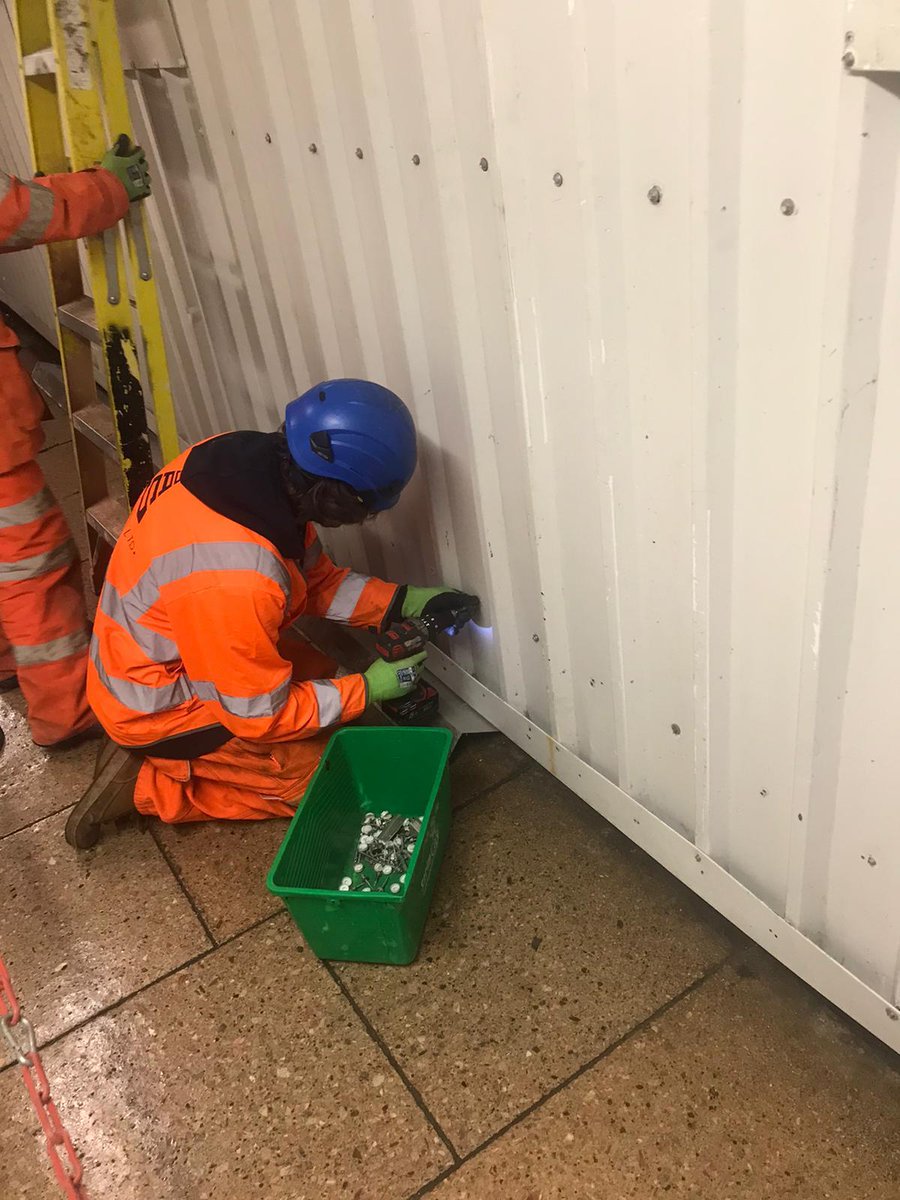 SASRopeandRail's tweet image. To enable a compliant examination surface coverings need to be removed. During a week of night shifts , the examination was completed with all cladding refitted and the station left fully operational after each day. 

#XEIAD #enablingworks #examination #infrastructure