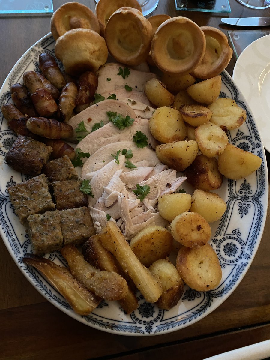 Mother’s Day dinner cooked for me by my daughter <a href="/lucy_hamstead/">luce</a>. Delicious 🤤 She’s had a good teacher 👩‍🏫