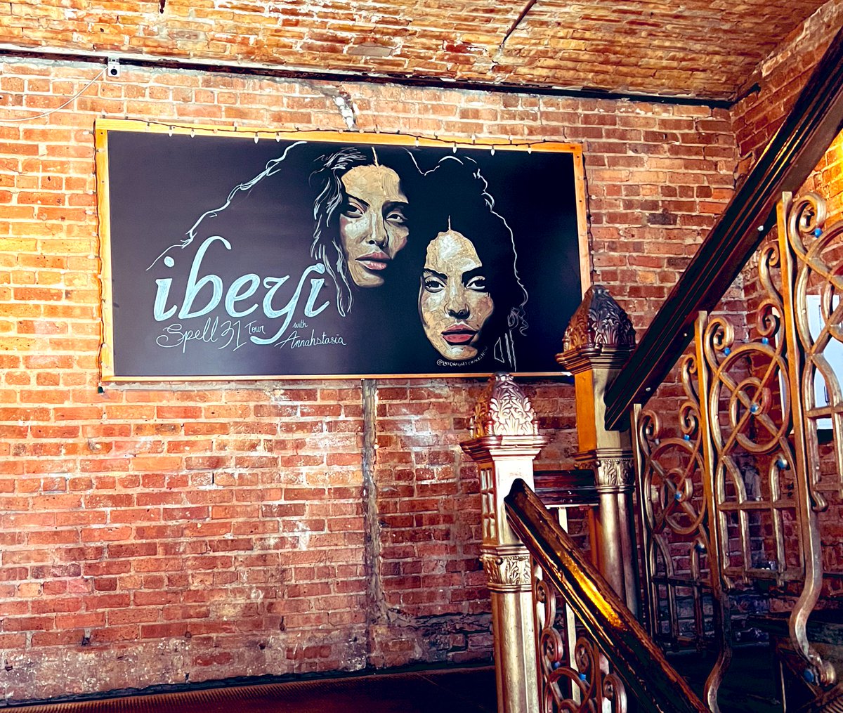 CHICAGOOOO 🤩 waiting for you all tonight <a href="/ThaliaHallChi/">Thalia Hall</a> CAN’T WAIT ! We’ve been traveling for 3 full days to get here braving the cold and closed roads 🥶❄️
