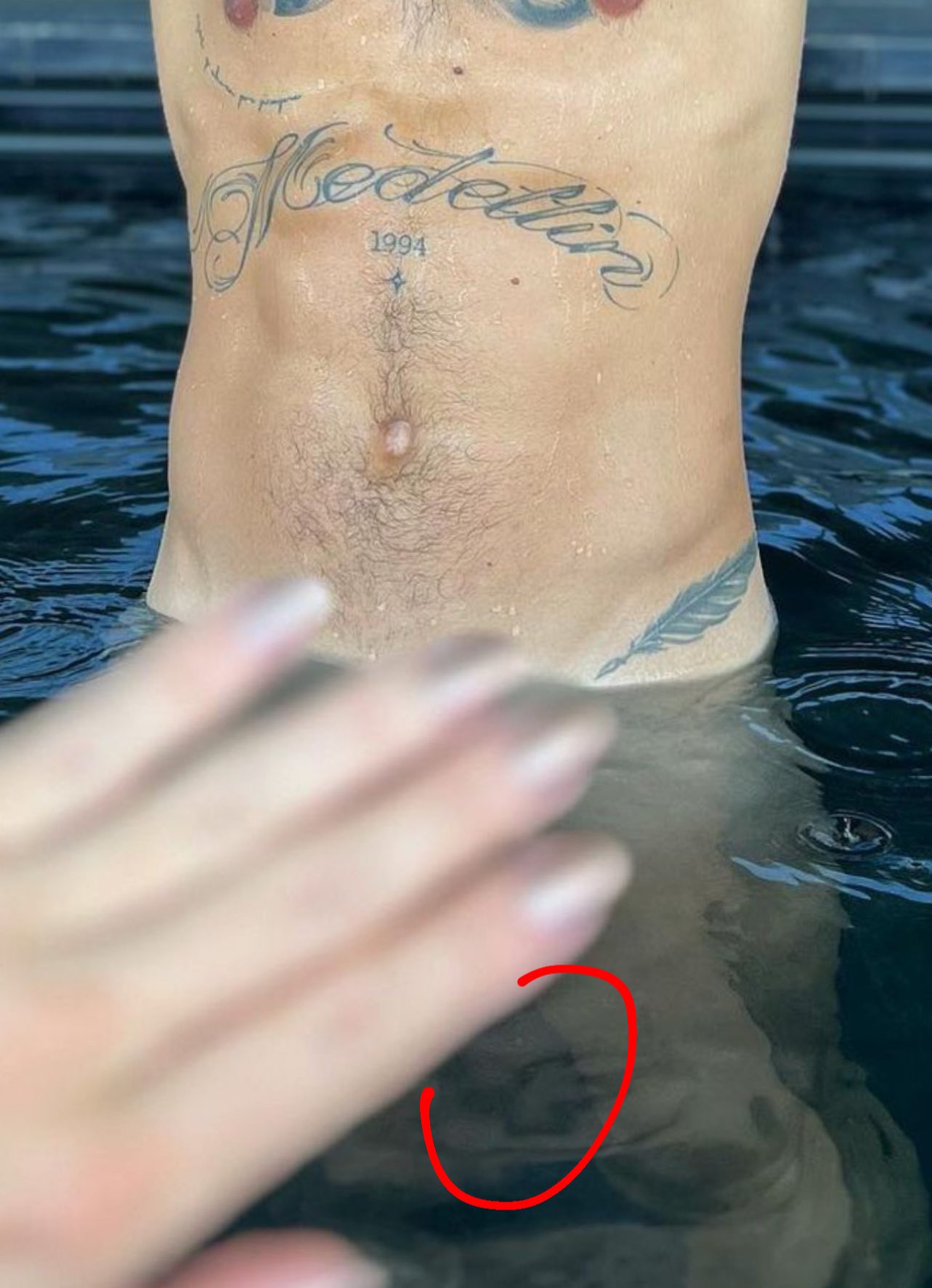 Garsex on X: Para que quitarle la mano, si el agua nos ayudo 😛😛😛😛💋  t.coZ2MtDzEvld  X