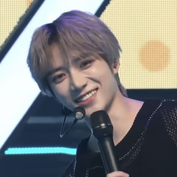 yjunstuffj's tweet image. A pessoa que literalmente pesquisou tudo sobre ele viu todos os momentos dele é literalmente me apaixonei eu te peço desculpas Beomgyu por ser aquela menina idiota e eu ainda hoje não te mereço