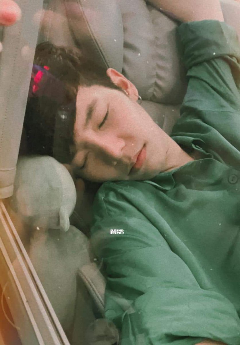 Suratch93386066's tweet photo. เจ้าเด็กเอ็นดูจัง เหนื่อยมากใช่มั้ย พักผ่อนเยอะๆนะ 

#ป๊ายปายโอริโอ้ https://t.co/GC0V2NDw2W