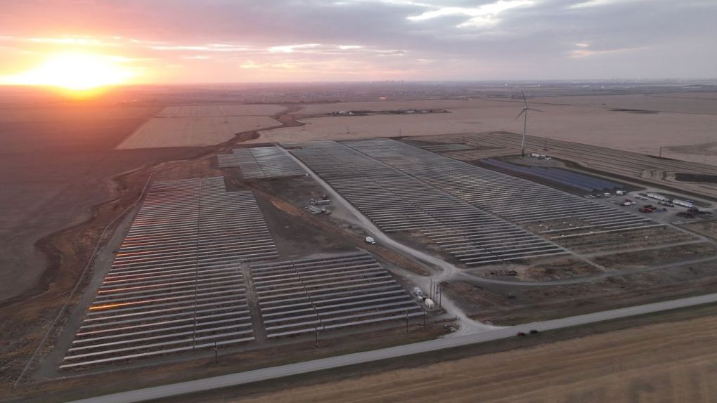 CTVNews's tweet photo. Indigenous communities leading Canada's clean energy boom https://t.co/ik6JIAvwRk https://t.co/KCAXRkbbOi
