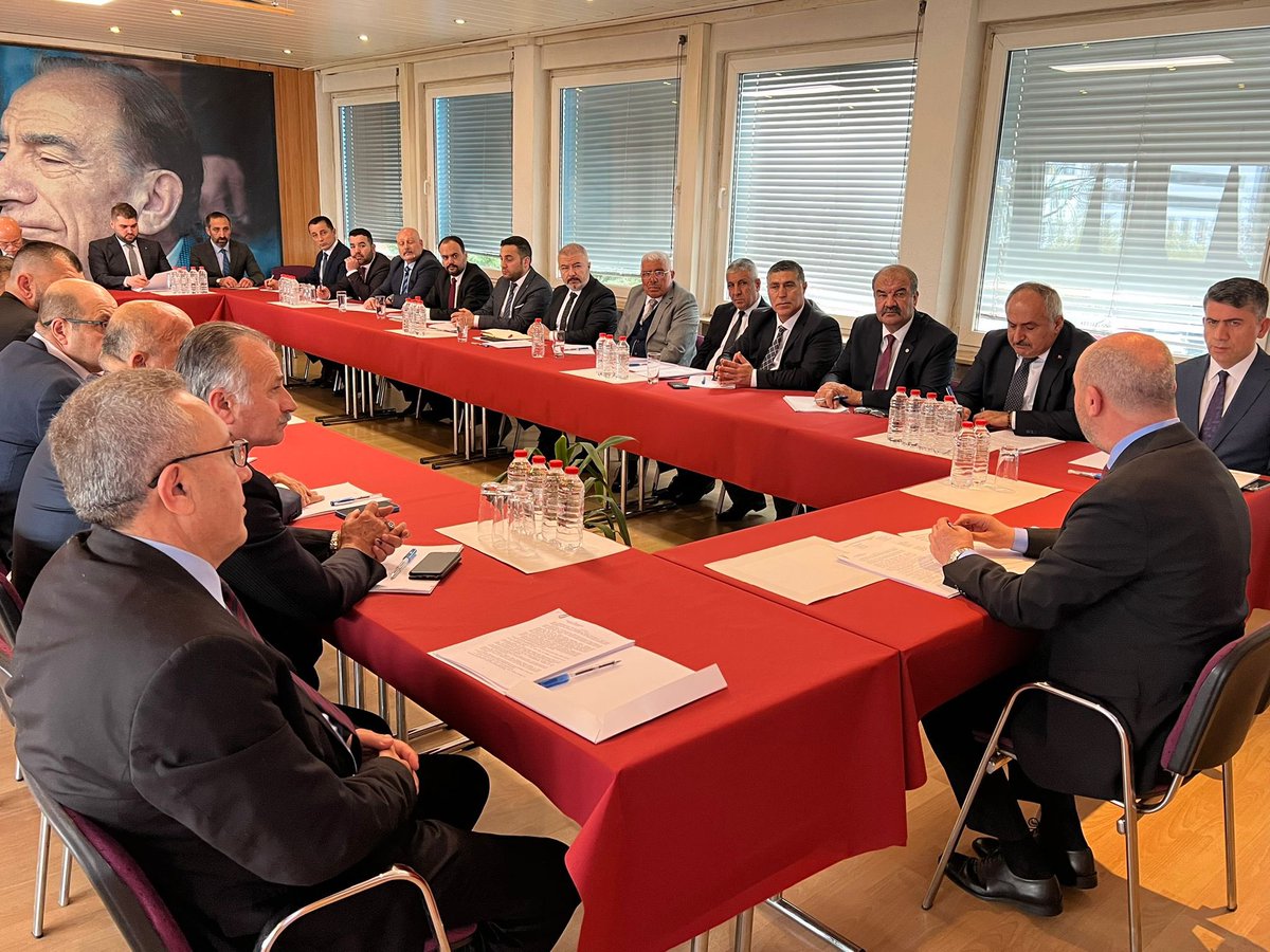 cccemalcetin's tweet photo. Avrupa Türk Konfederasyona bağlı Türk Federasyonların Genel Başkanları ile toplantı yaptık.
#Frankfurt
#AvrupaTürkKonfederasyon https://t.co/HRq3JIcMhz