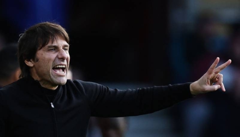 ElMundoSV's tweet photo. #MundoDeporte | Antonio Conte: “Hay jugadores egoístas, no juegan a nada importante”
>>https://t.co/qXkVPv9JAB https://t.co/oBdTgtFDEJ