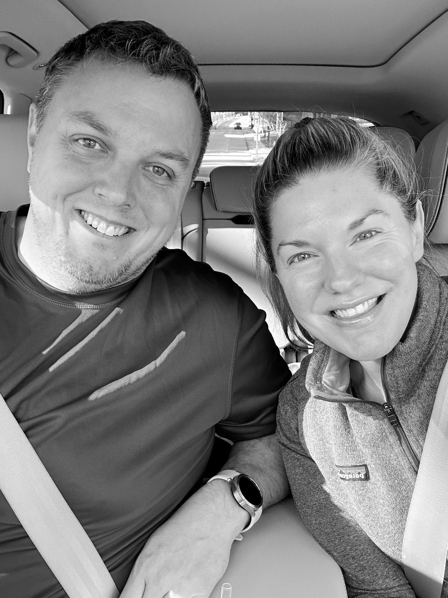 RobinKTriplett's tweet photo. #Sunday 
@orangetheory 💪🏻 + @JuniorMints 🍬 + #LeLaboFragrances 🕯️ https://t.co/ebjrCex78k