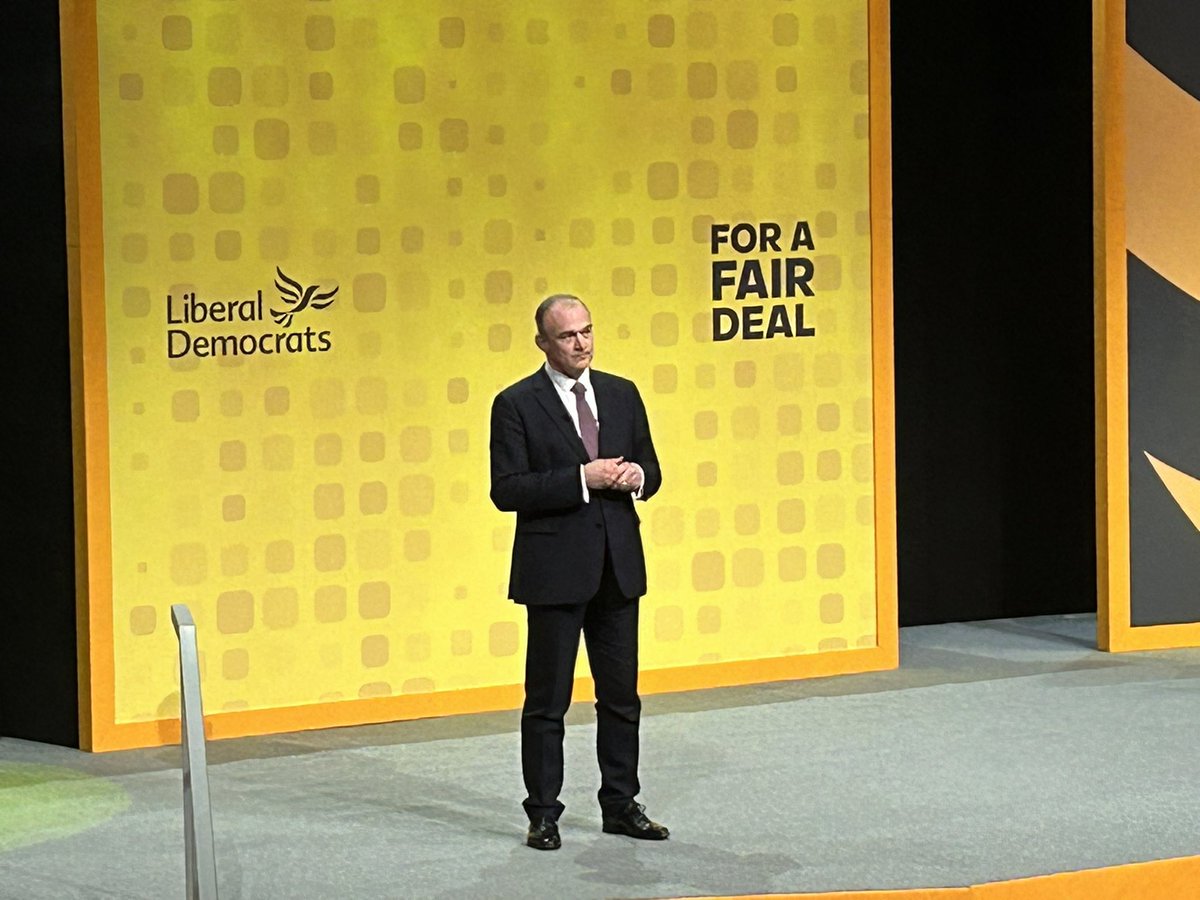 A barnstorming speech from @EdwardJDavey today speaking to heads & hearts. We need to get to get rid of this incompetent, unethical Tory gov’t urgently. @LibDemConf @LibDems