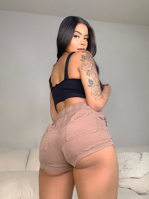 Sunday funday https://t.co/aAt78EPLwM<a href="/tag/fashion"class="tags"><span>#fashion</span></a>