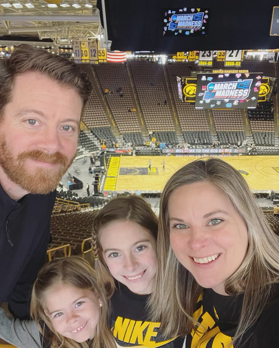 RyNicholson's tweet image. Go Iowa! #NCAAWBB @IowaWBB #MarchMadness #Hawkeyes