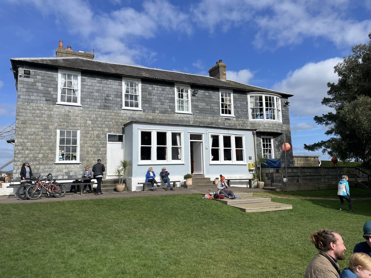 AAPLfanboy's tweet photo. Nowhere better on a sunny #MothersDay than @TurfLocksPub on the #riverexe and #exetercanal https://t.co/Eic6f41Hkh