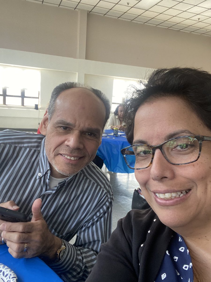 Sallypinto3's tweet photo. Launch 1000 - 2022 graduates #launch1000 #Entrepreneurs #entrepreneur ready https://t.co/IhuC7ctx3O
