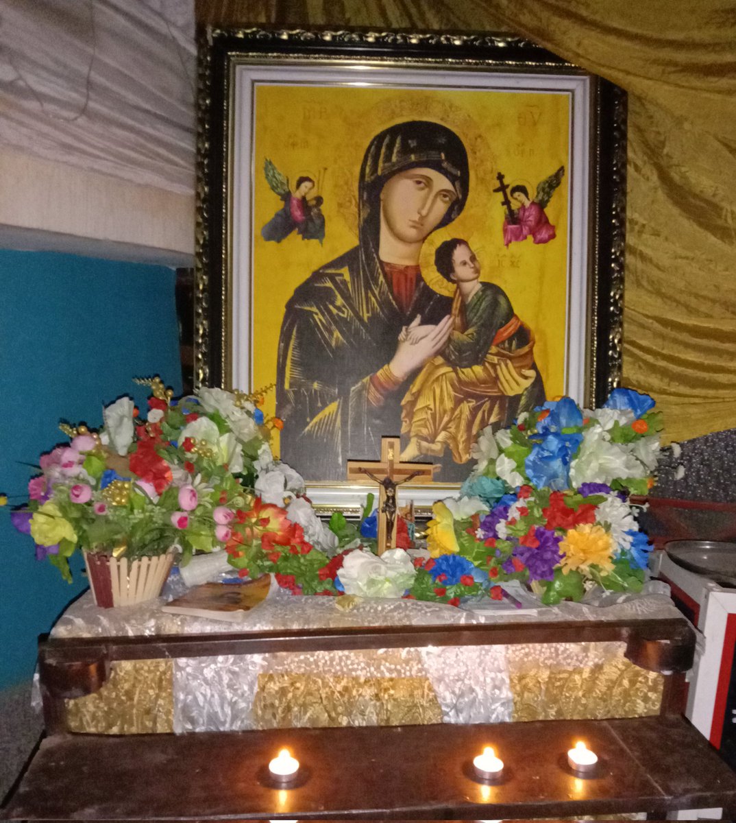 Nmaunique1's tweet photo. O Lady of Nigeria hail,
Immaculate mother of grace,
O pray for us, help us today &amp; always 🙏 https://t.co/v9CPzVWx8m